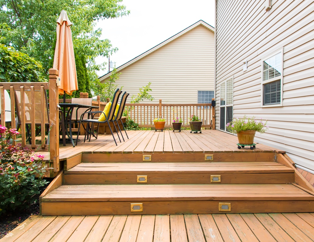 Iwano & Sons Construction deck remodeling